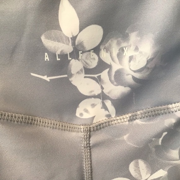 ALL Fenix High Rise Floral Leggings NWT - Picture 8 of 12